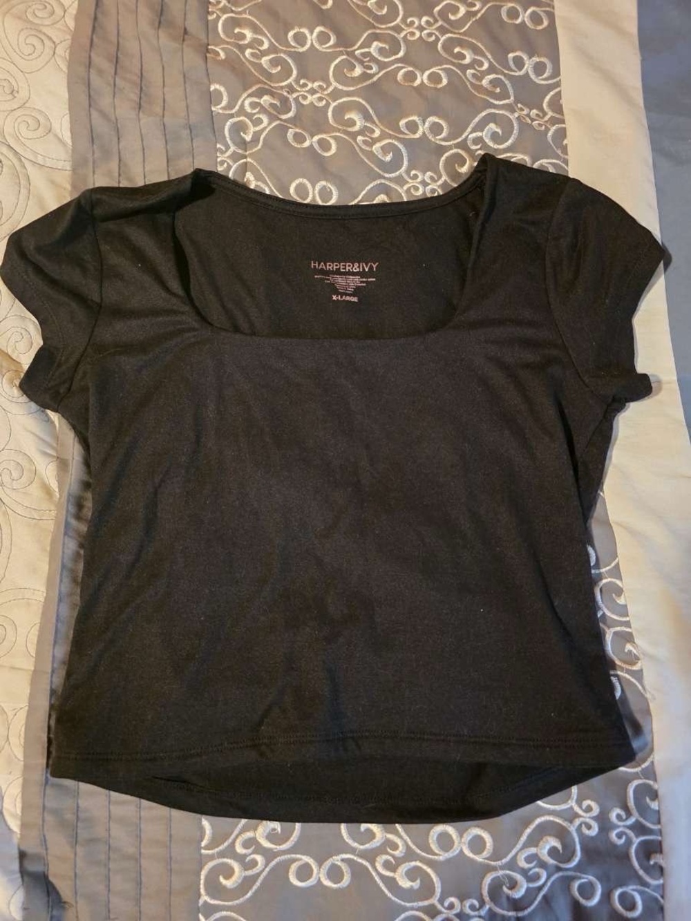 Black Square-Neck Short Sleeve Top